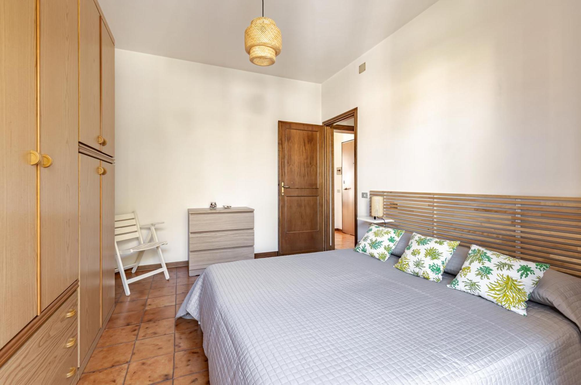 Comfy Apartment With Private Parking Near The Beach! Виареджо Экстерьер фото