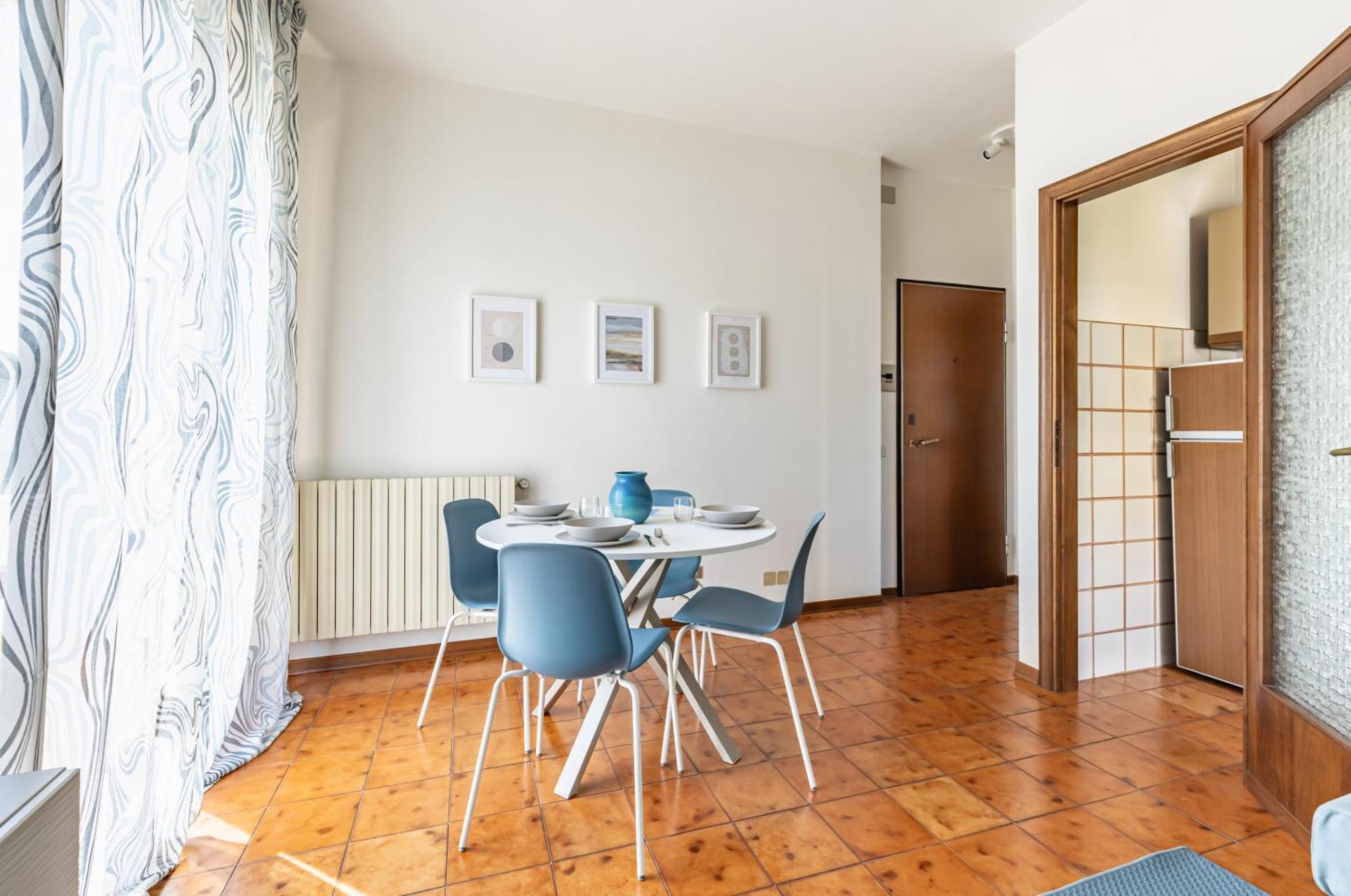 Comfy Apartment With Private Parking Near The Beach! Виареджо Экстерьер фото